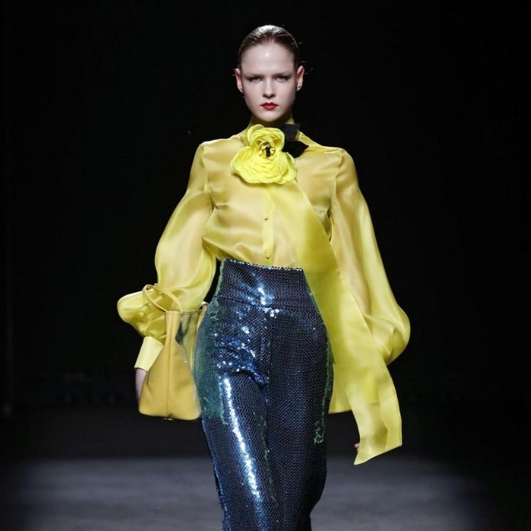Los diseñadores rinden homenaje a Ucrania en Fashion Week Madrid